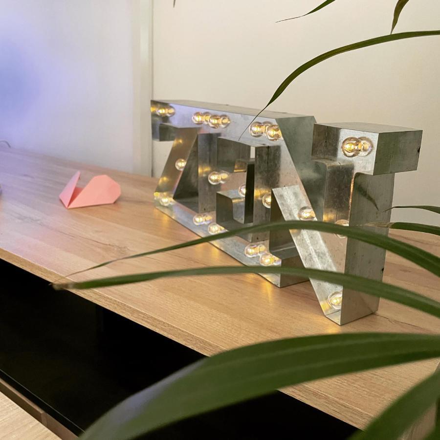 רן Rare ! Appartement Tout Confort Plein Centre Ville מראה חיצוני תמונה